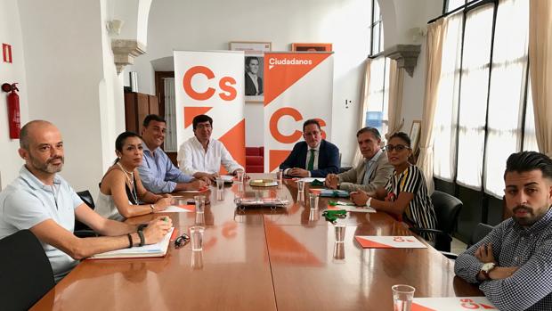 Reunión de diputados de Cs con Stop Impuesto Sucesiones