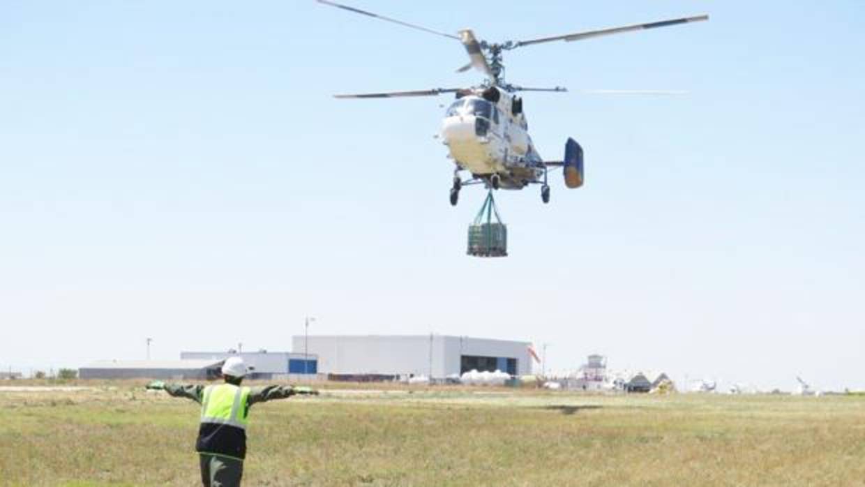 Labores de instrucción con uno de los helicópteros