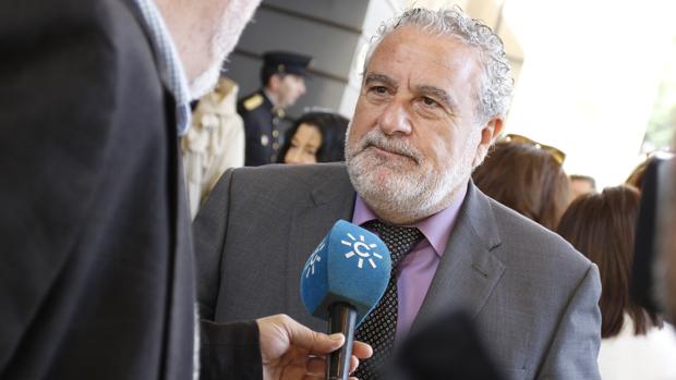 El cese del director general de la RTVA, Joaquín Durán, es una de las exigencias del PP-A