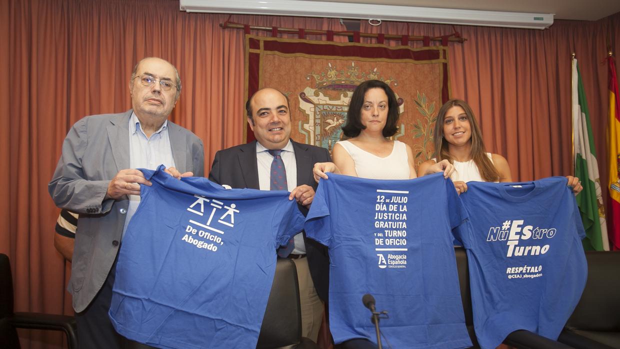 Representantes del Colegio de Abogados de Córdoba en el Día de la Justicia Gratuita