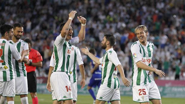 El Córdoba CF, a la búsqueda de un líder para el vestuario