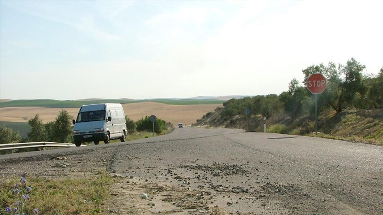 La carretera A-306 a su paso por la provincia de Córdoba