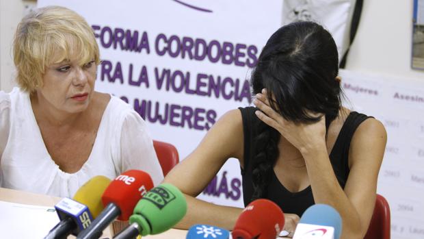 Una madre cordobesa denuncia que su marido retiene a sus hijos para imponer su acuerdo de separación