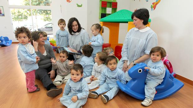 Testimonios de los padres de Córdoba ante el recorte de la Junta a la escuela infantil: «Es un abuso»