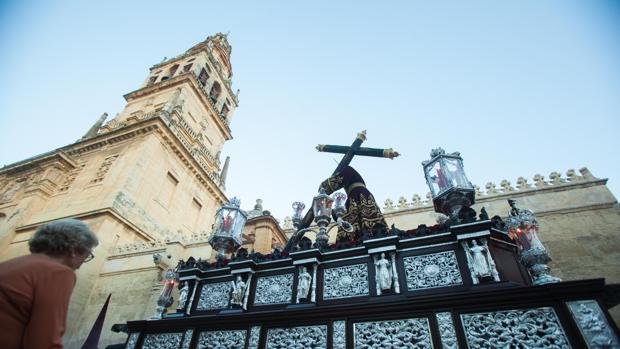 Salud Aguilar: «El Lunes Santo firmó un acuerdo para un solo año»