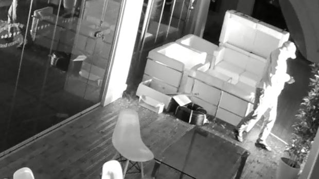 Ofrecen 20.000 euros por el lanzador de la granada en el hotel de Marbella