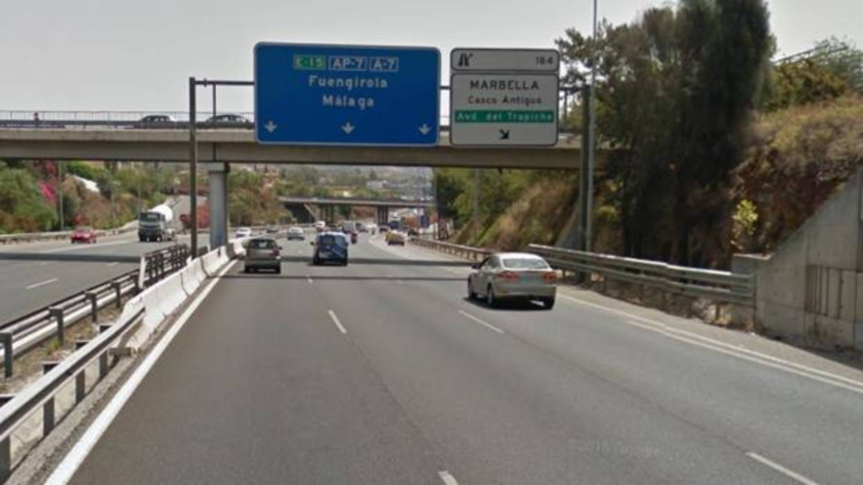 El accidente ha tenido lugar en la AP-7, a la altura de Marbella (Málaga)