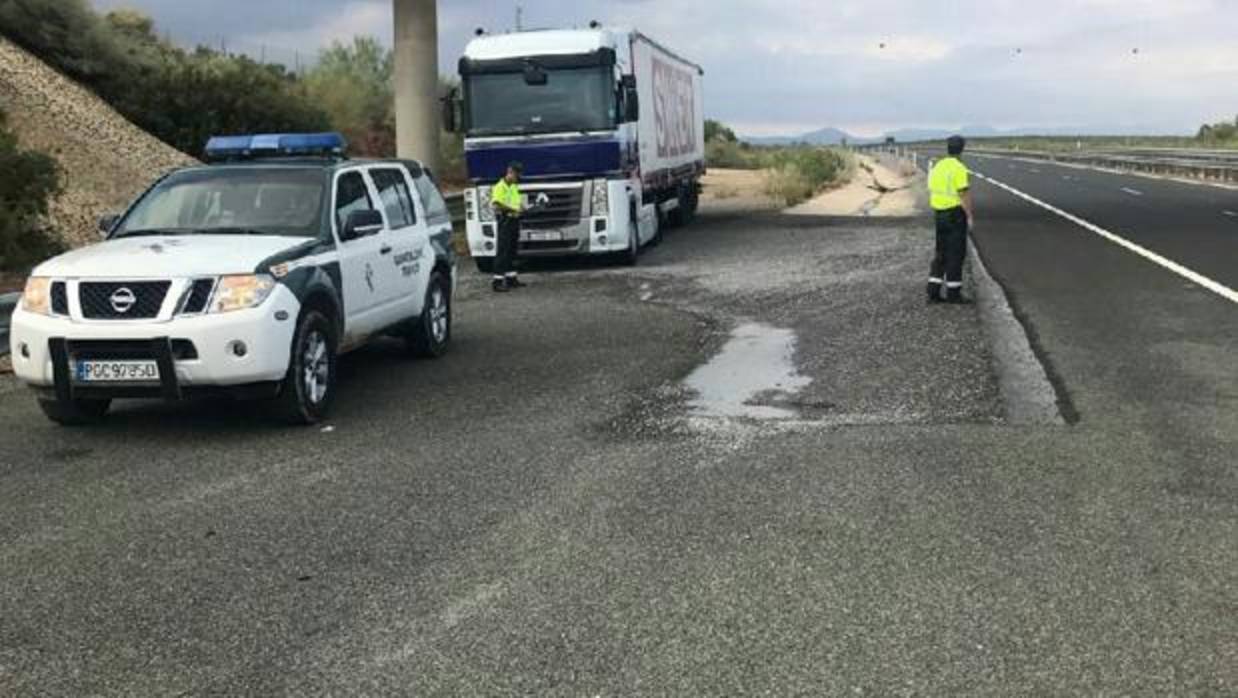 Camión detenido en la A-45 de Córdoba