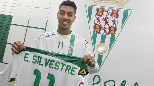 Todos los fichajes de este martes en el mercado de la Liga 123