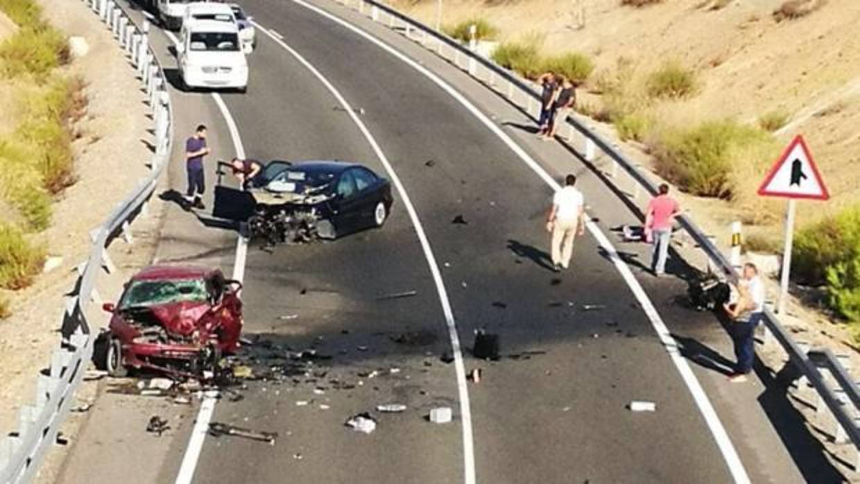 Estado en el que han quedado los vehículos tras el choque mortal en Alcaudete