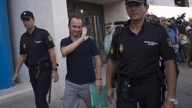 La representación de la ex pareja de Juana Rivas en España abandona el caso