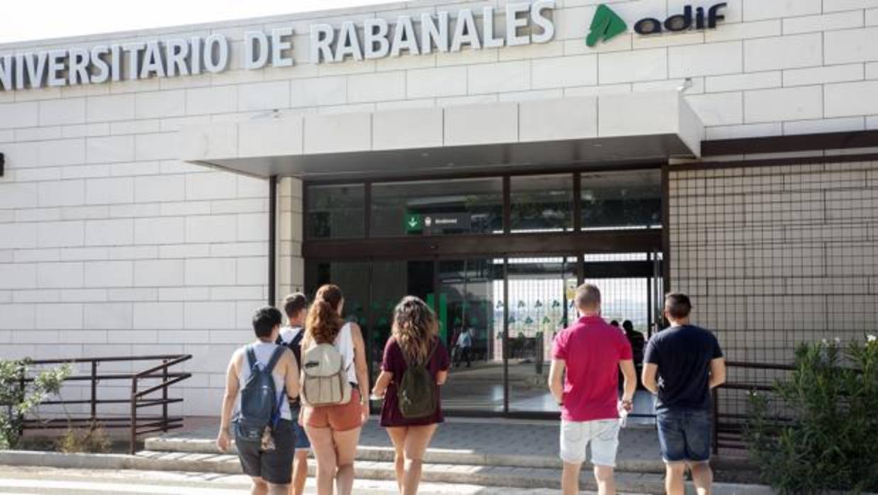 Estación de Renfe en Rabanales, este verano