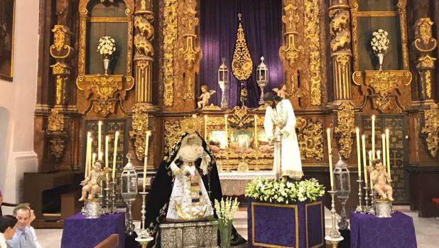 Una procesión extraordinaria para el 75 aniversario del Nazareno de Fernán Núñez