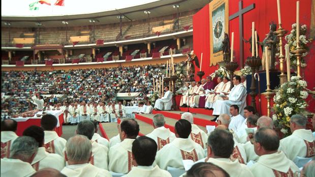 Las otras eucaristías que se han celebrado en la plaza de toros de Córdoba