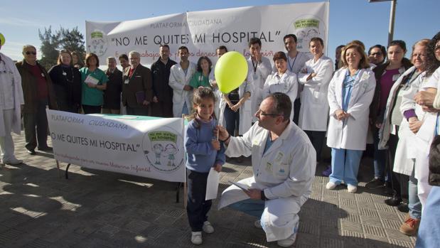 Médicos y pacientes piden a la Junta menos promesas y más hechos sobre el Materno-Infantil de Córdoba