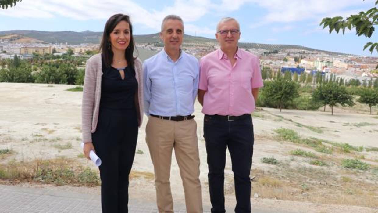 El alcalde de Lucena, durante un acto del Ayuntamiento aracelitano