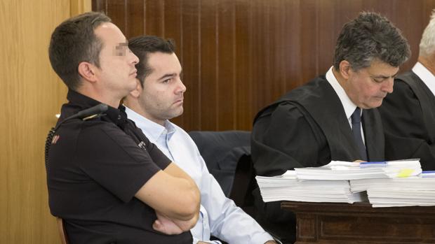 El único acusado por el doble crimen de Almonte, en una de las sesiones del juicio