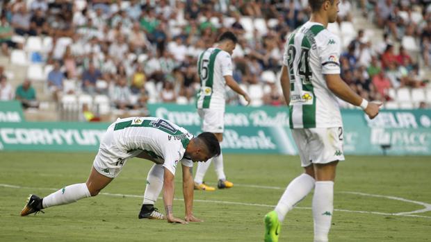 El Córdoba CF vuelve a los puestos de descenso a Segunda División B
