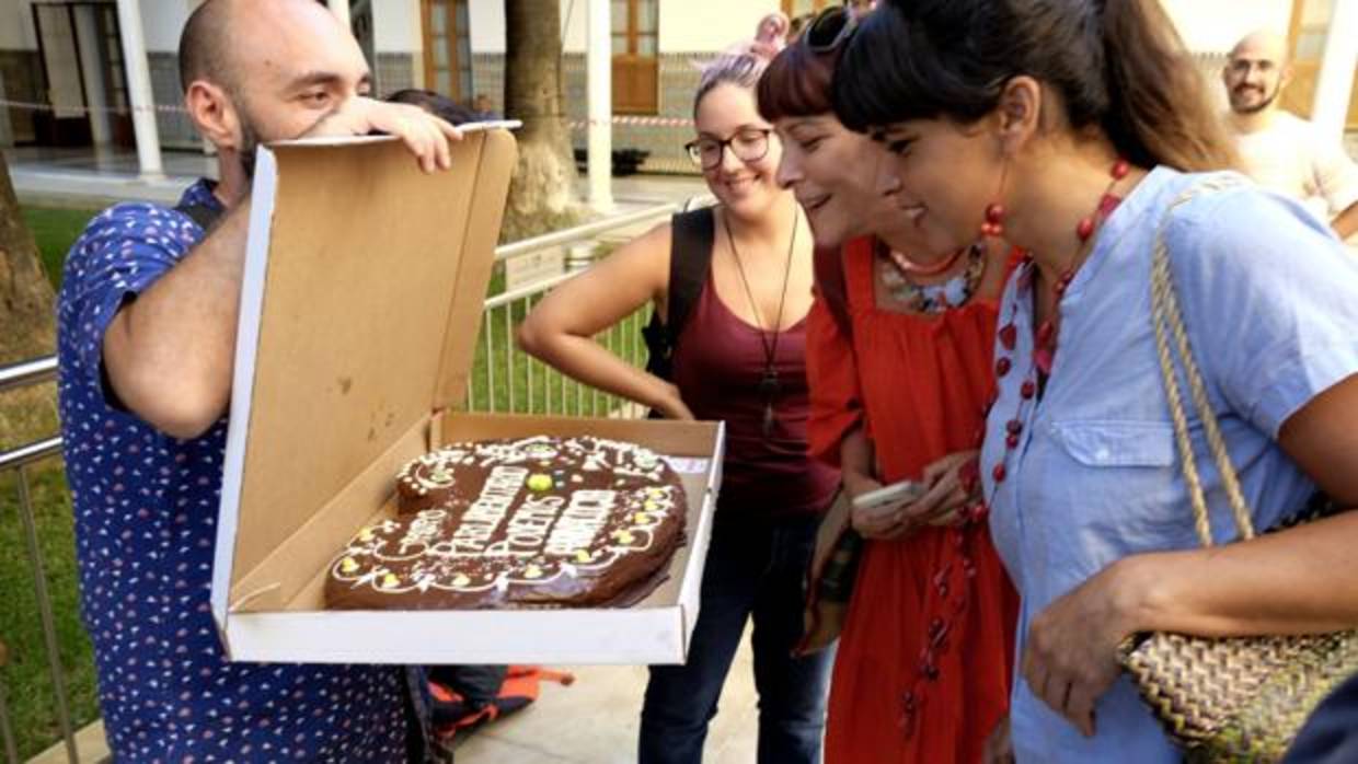 Pasteles de Loja para los parlamentarios