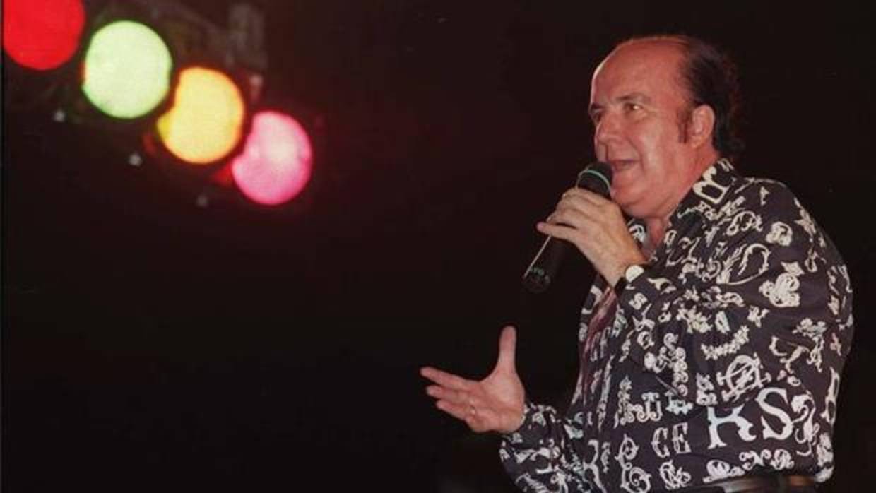 Chiquito de la Calzada, de 85 años, ha querido tranquilizar a sus seguidores con un mensaje en tono de humor