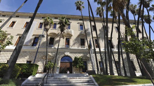 Desaparece una escultura de mármol de mediados del siglo XIX que iba a ser cedida al Museo de Málaga