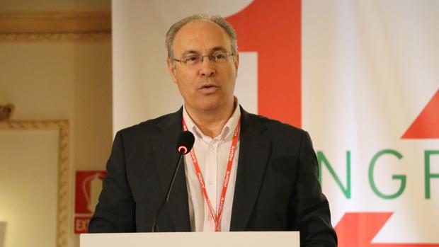 Durán deja la dirección del PSOE de Córdoba pidiendo valentía a sus compañeros