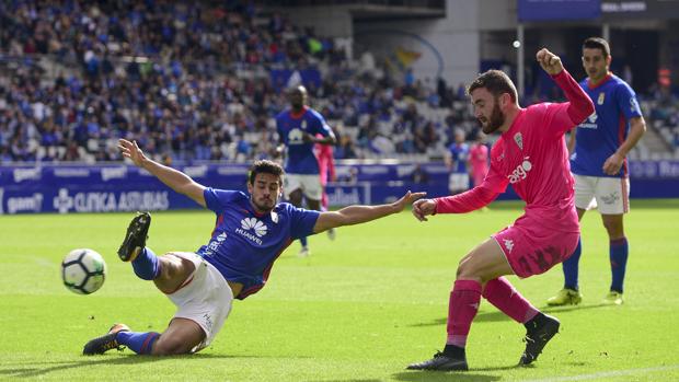 El Córdoba CF vuelve a caer ante el Real Oviedo en el debut de Juan Merino (2-0)