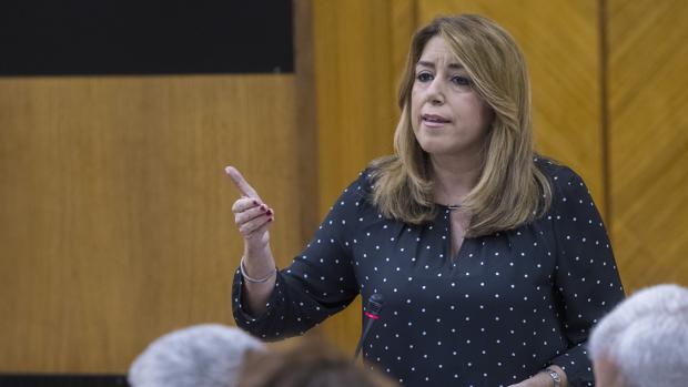 Susana Díaz muestra su «apoyo claro» al Gobierno central para que «restablezca la legalidad en Cataluña»