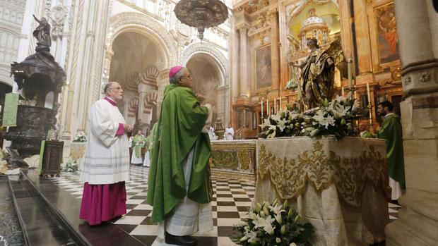 «Las cofradías nos han preservado de muchos males y mantienen viva la fe»