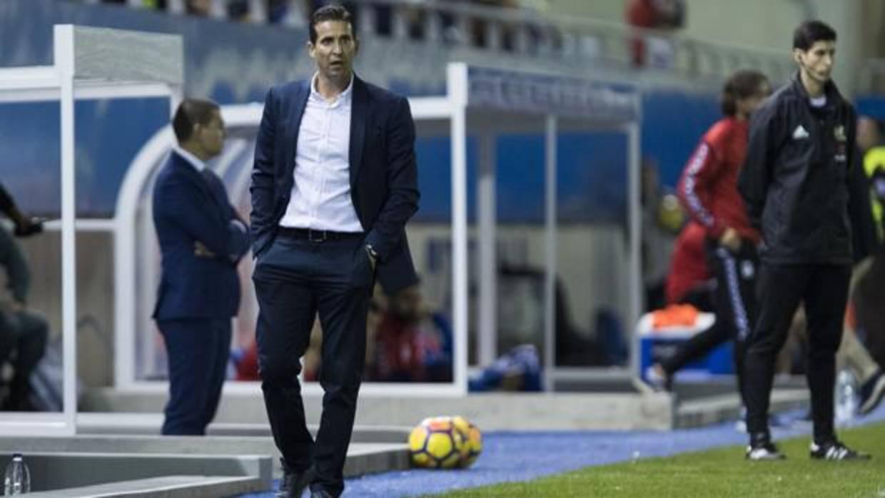 Juan Merino observa el duelo entre el Lorca y el Córdoba CF