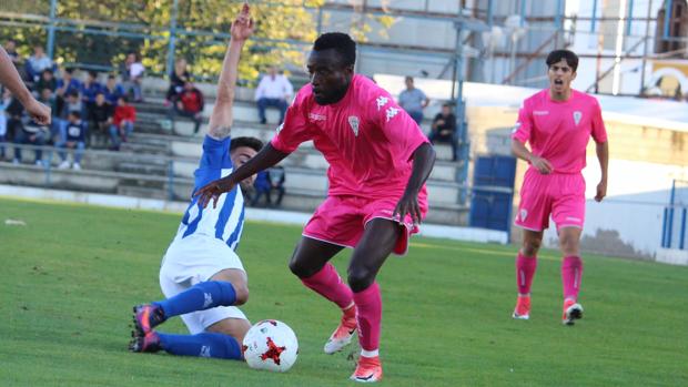 El Córdoba B saca su orgullo a relucir para empatar ante el Écija Balompié (3-3)