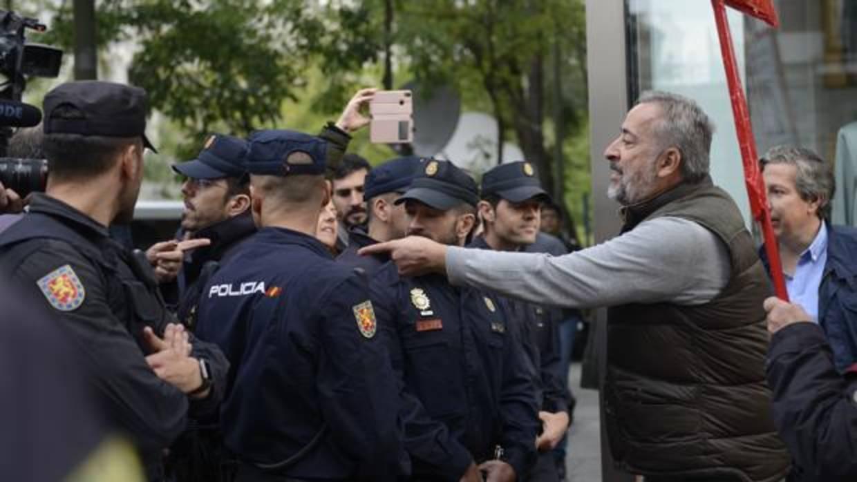 Policías Nacionales durante una concentración en Cataluña