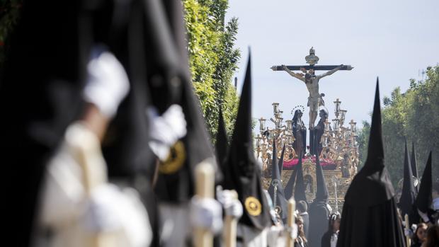 El Obispado buscará la solución «menos traumática» para la hermandad del Amor de Córdoba