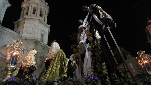 Los hermanos mayores votan este miércoles la Carrera Oficial