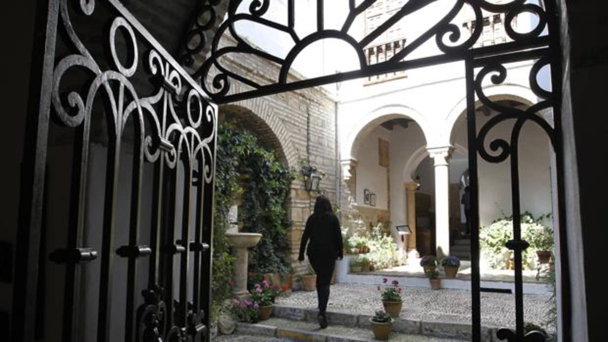 Acceso a la Casa de las Cabezas en la calle del mismo nombre en Córdoba