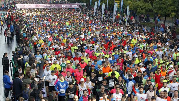 Todo lo que tienes que saber para moverte en coche (o no) el día de la Media de Córdoba