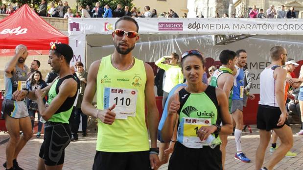 Victorias de Moussaab Hadout y Nazcha Machrouh en la Media Maratón de Córdoba