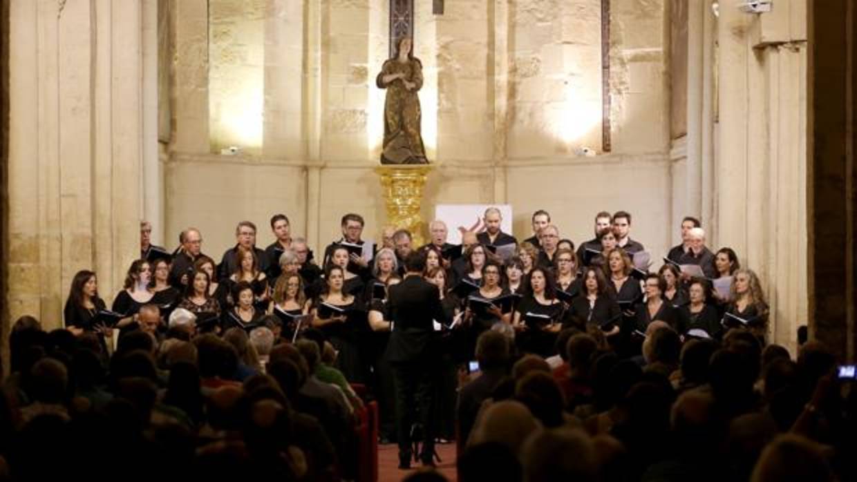 El Coro de Ópera de Córdoba, durante un concierto