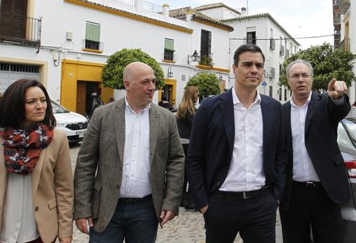 Durán, con Pedro Sánchez, en una visita a los Patios de Córdoba
