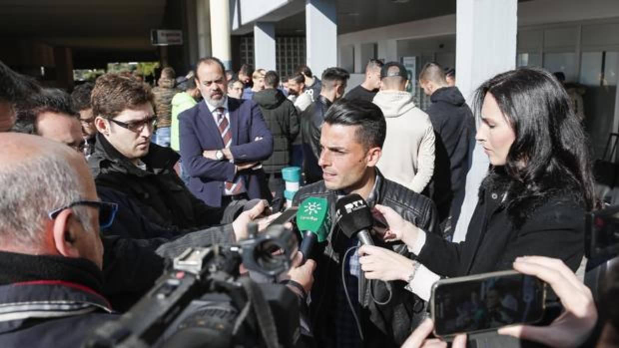 Jorge Romero atiende a la prensa en Reina Sofía