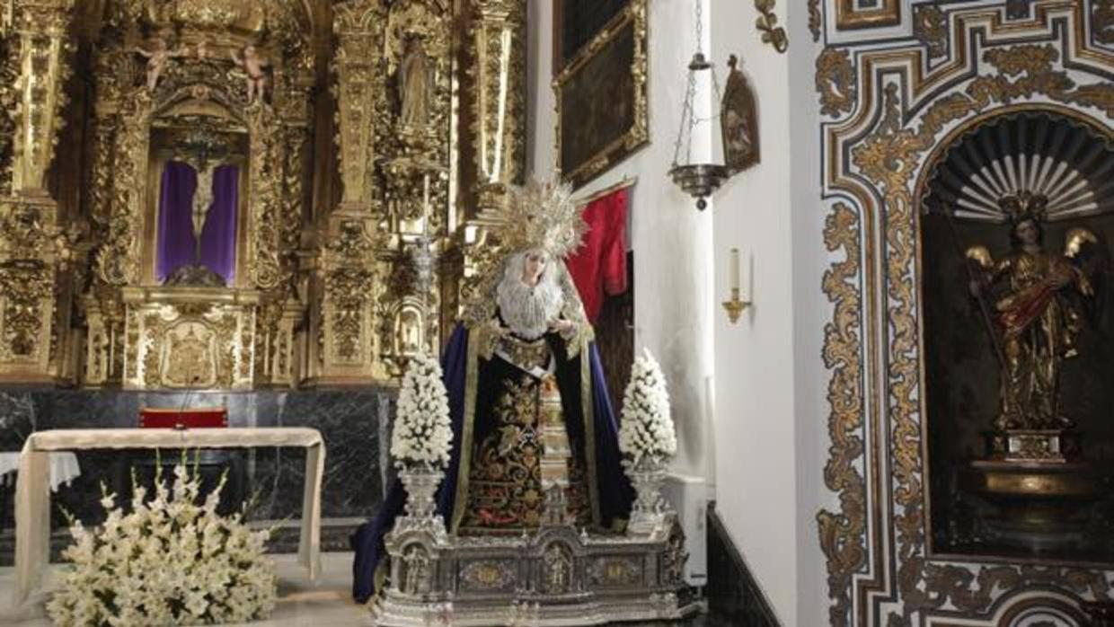 La Reina de los Ángeles en el interior de la iglesia del Císter