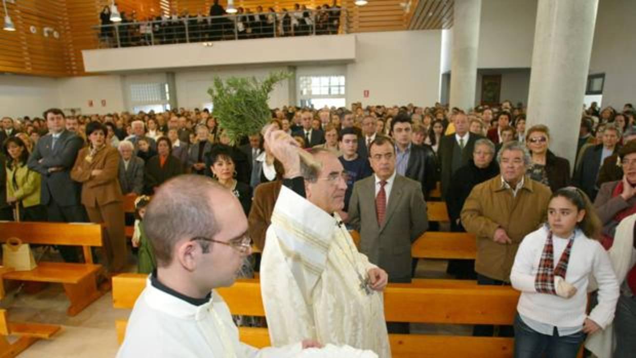 Inauguración de la parroquia de la Esperanza en 2005