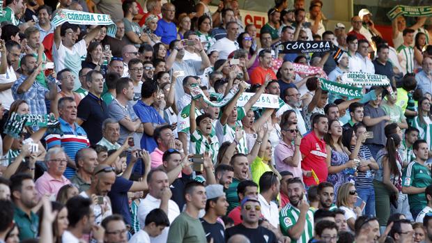 Brigadas Blanquiverdes pide arropar al Córdoba CF en la Ciudad Deportiva