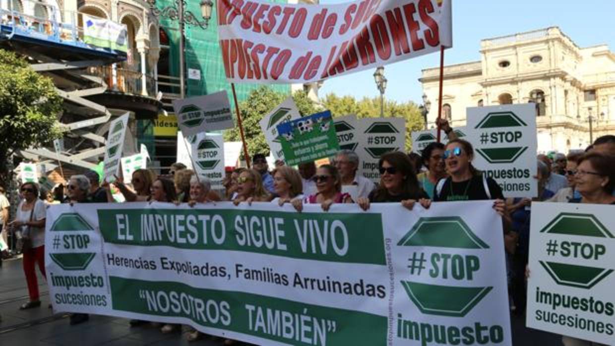 Manifestación organizada por Stop Impuesto Sucesiones en Sevilla el pasado mes de octubre