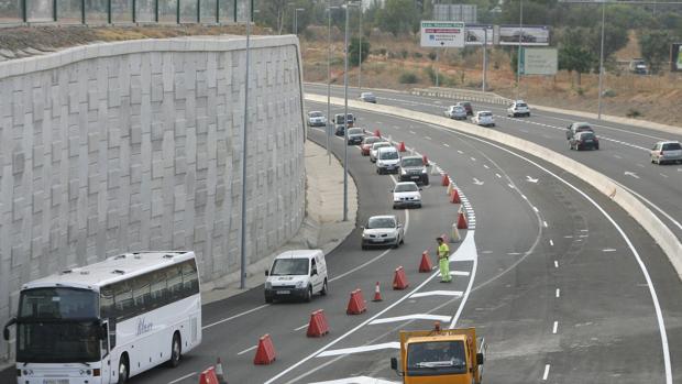 Un plan municipal quiere reducir la velocidad a 70 por hora en los accesos y a 30 en las avenidas