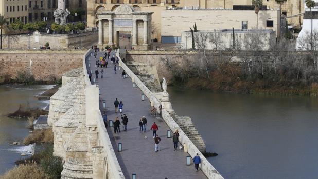 Una década del nuevo Puente Romano de granito rosa