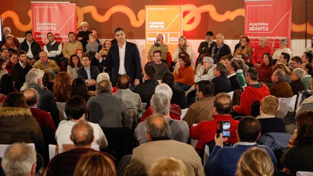 La ruptura de Susana Díaz con Pedro Sánchez se hace evidente en Granada