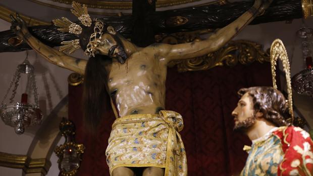 La llegada del Cristo de Gracia de Córdoba, un vendaval de fervor