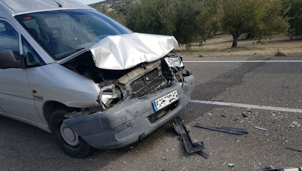 Heridas cuatro personas en una colisión múltiple en la carretera A-3128 en Baena