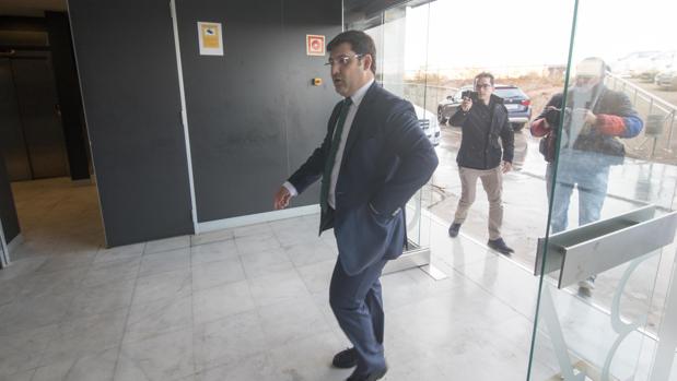 Venta del Córdoba CF: León ultima la negociación de la compra del club con los González